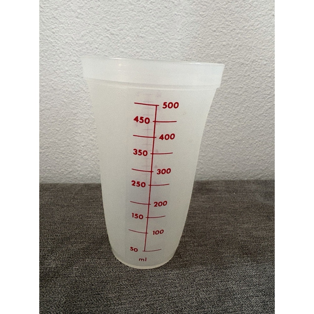 Vintage Tupperware 2 Cup Measuring Cup Pitcher 16 Oz 500ml USA Plastic 844-28